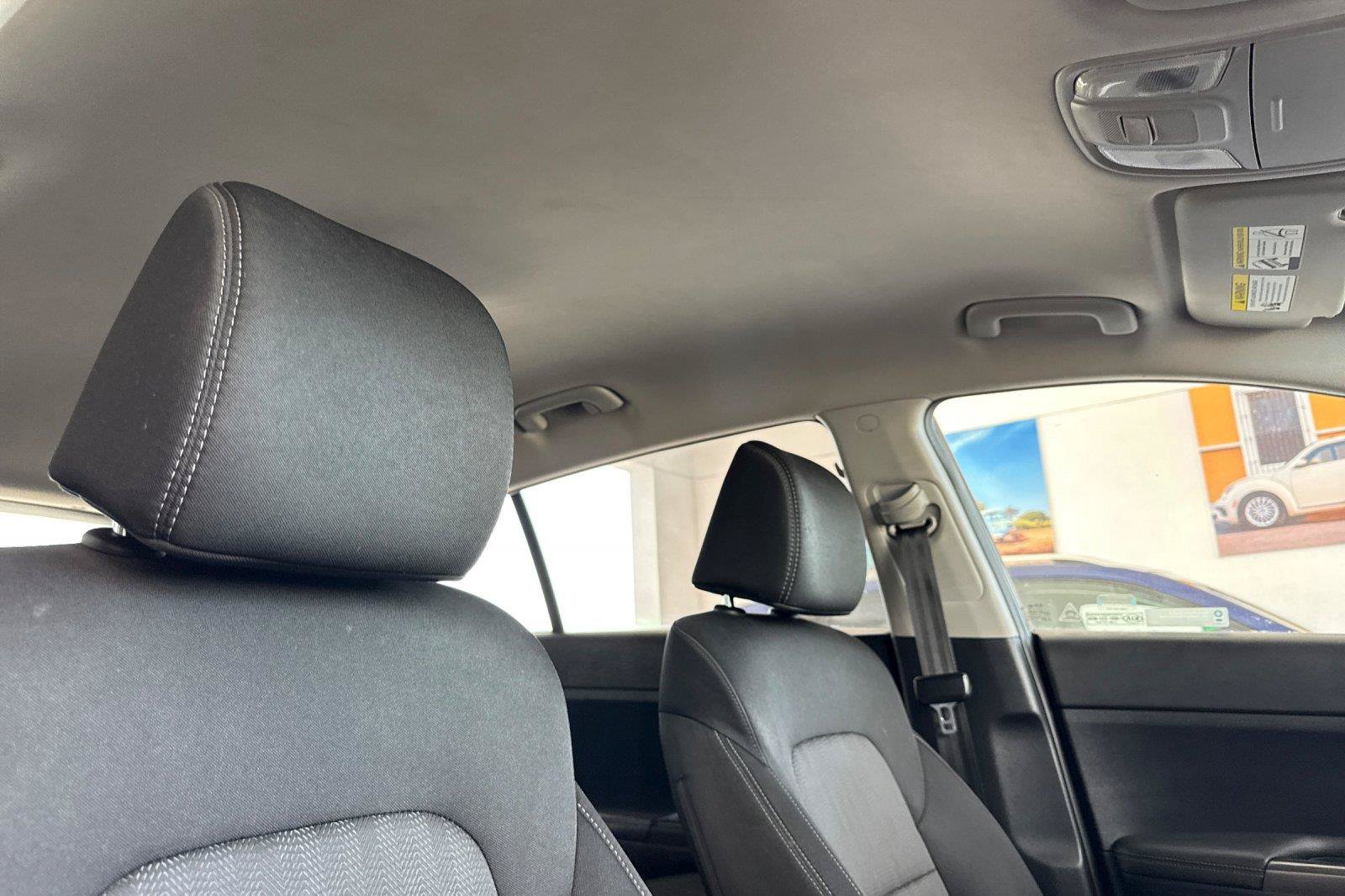 Used 2019 Kia Sportage LX FWD image 17
