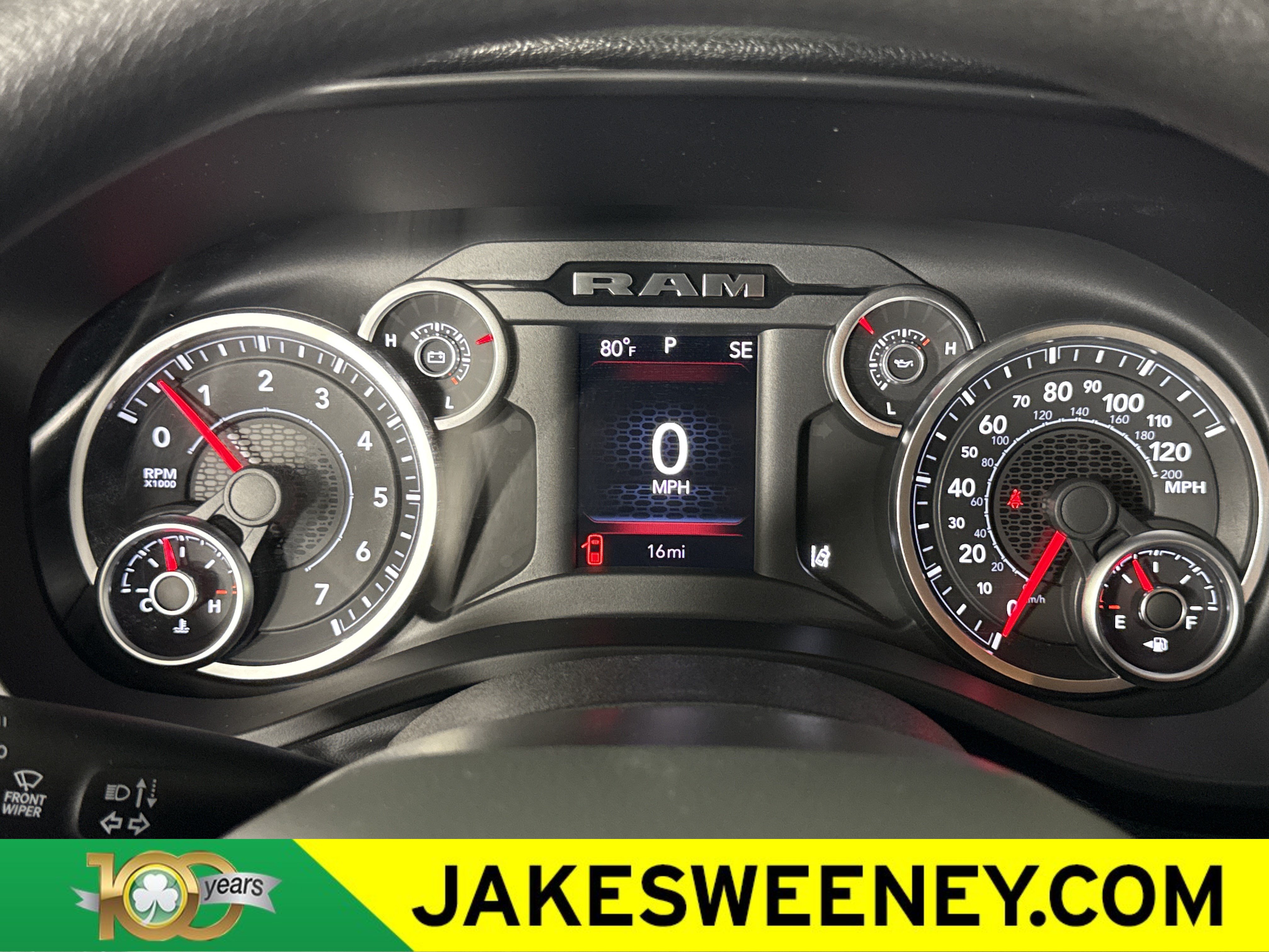 New 2026 RAM 1500 Express AWD/4WD image 19