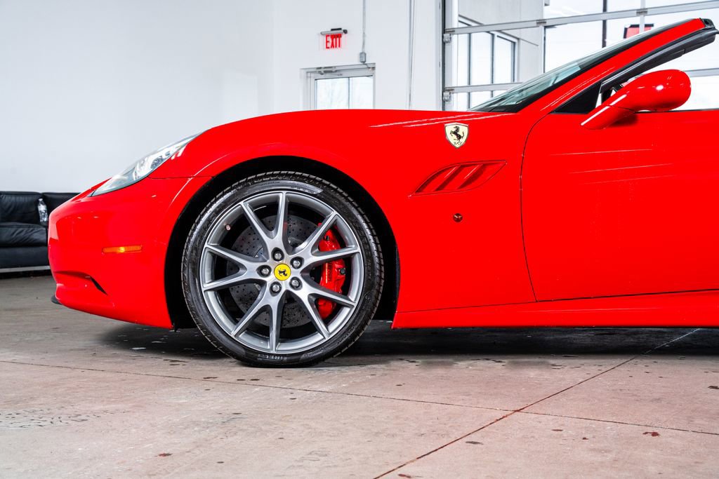 Used 2010 Ferrari California image 10