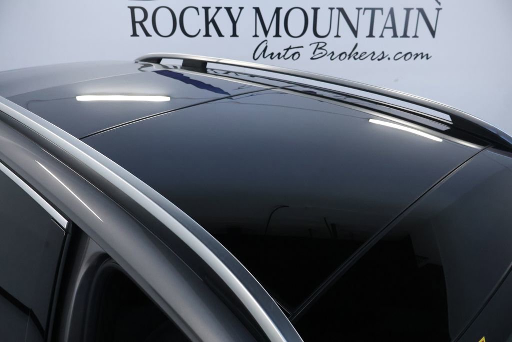 Used 2020 Mercedes-Benz GLB 250 4MATIC image 12