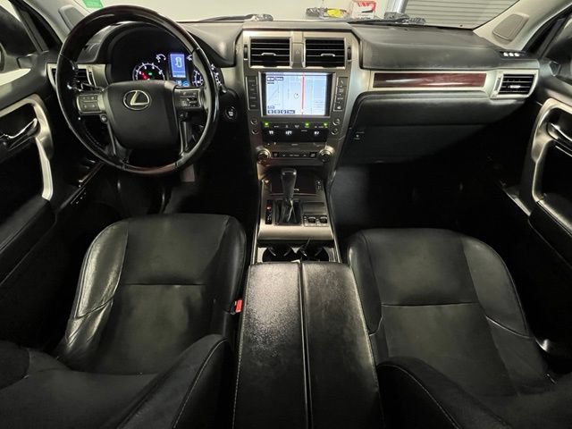 Used 2017 Lexus GX 460 AWD/4WD image 17