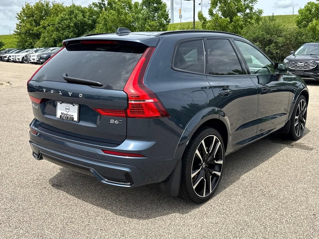 Certified 2023 Volvo XC60 B6 Ultimate w/ Climate Package AWD/4WD image 4