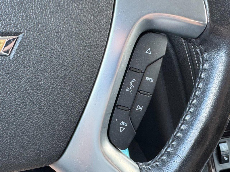 Used 2017 Chevrolet Traverse LT w/ Style and Technology Package FWD image 18