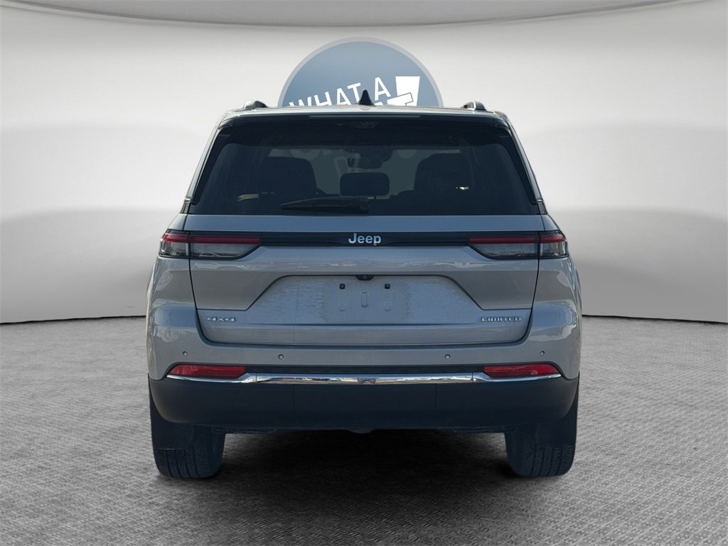Certified 2024 Jeep Grand Cherokee Limited w/ Luxury Tech Group II image 8