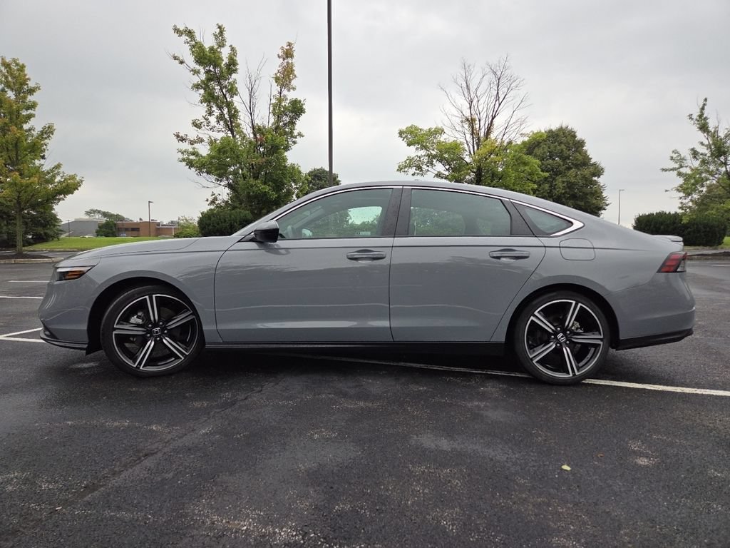Used 2023 Honda Accord Sport image 19