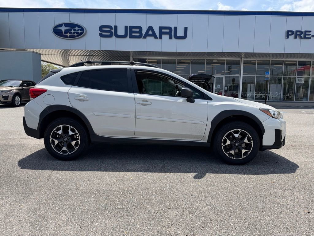 Used 2019 Subaru Crosstrek 2.0i w/ Eyesight System image 2