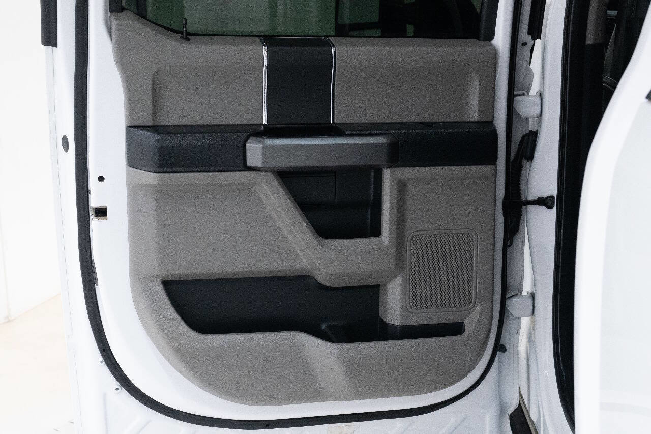 Used 2020 Ford F250 XLT image 24