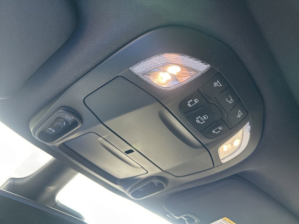 New 2026 Chrysler Pacifica Select FWD image 45