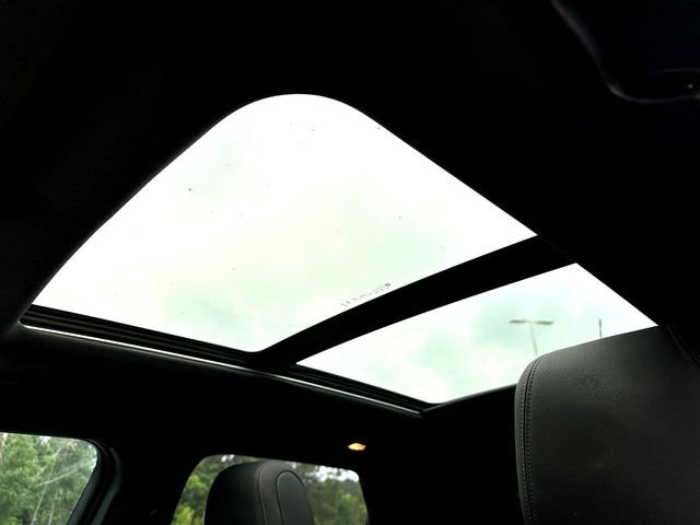 Used 2023 Chevrolet TrailBlazer RS w/ Sun and Liftgate Package AWD/4WD image 18