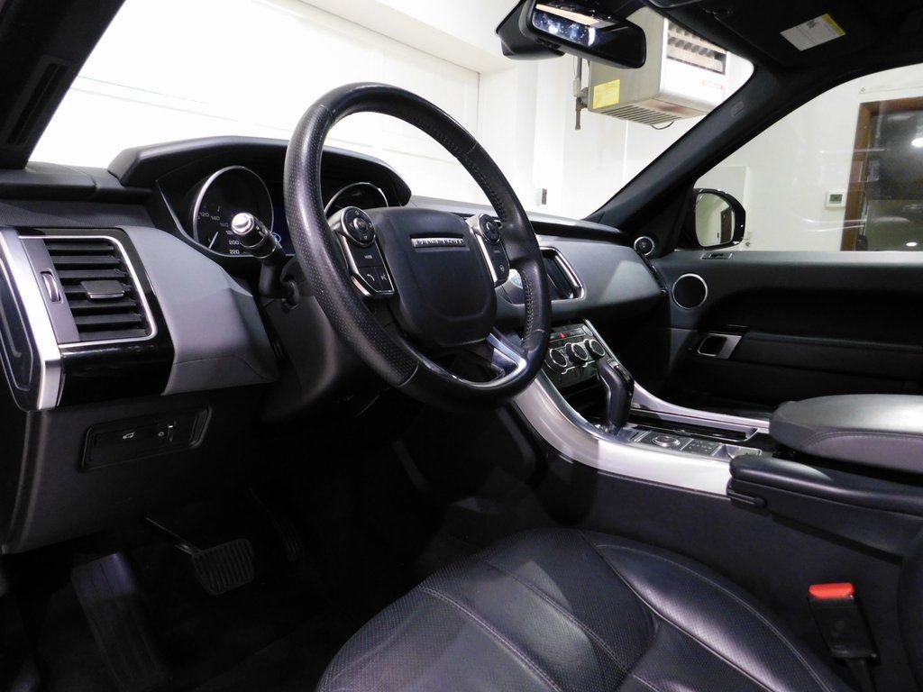 Used 2014 Land Rover Range Rover Sport HSE image 30