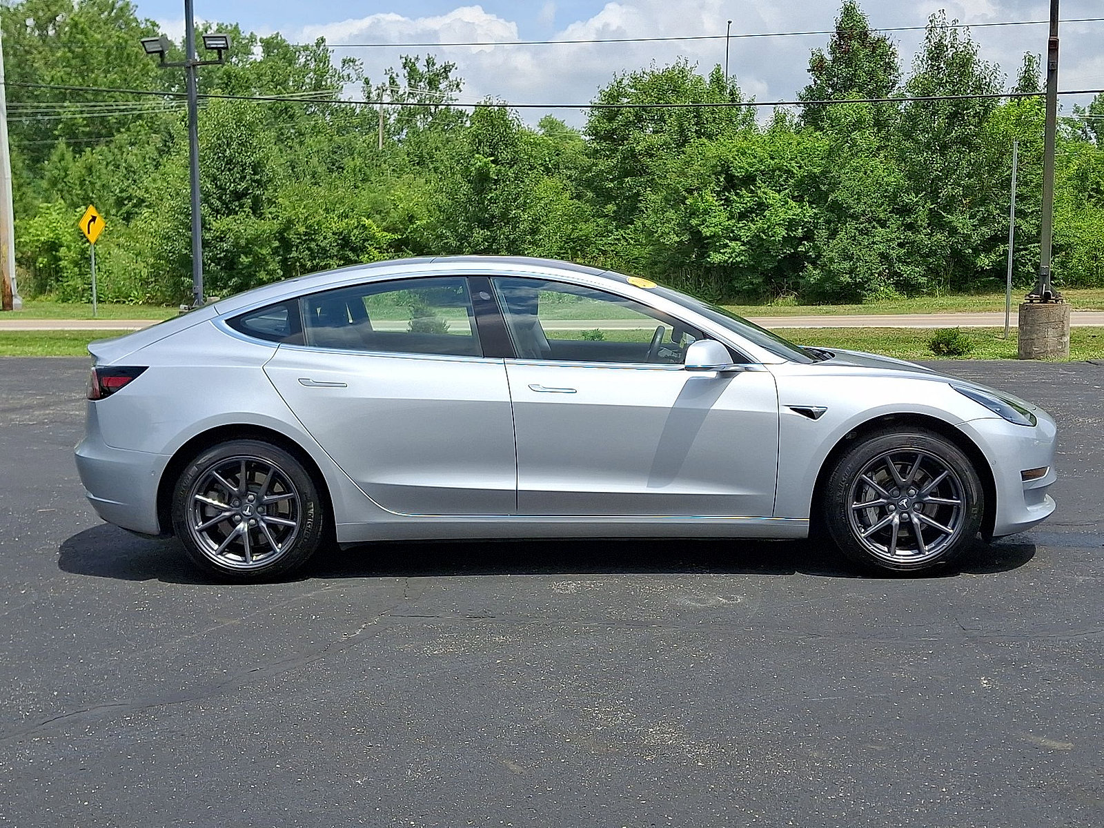 Used 2018 Tesla Model 3 Long Range RWD image 25