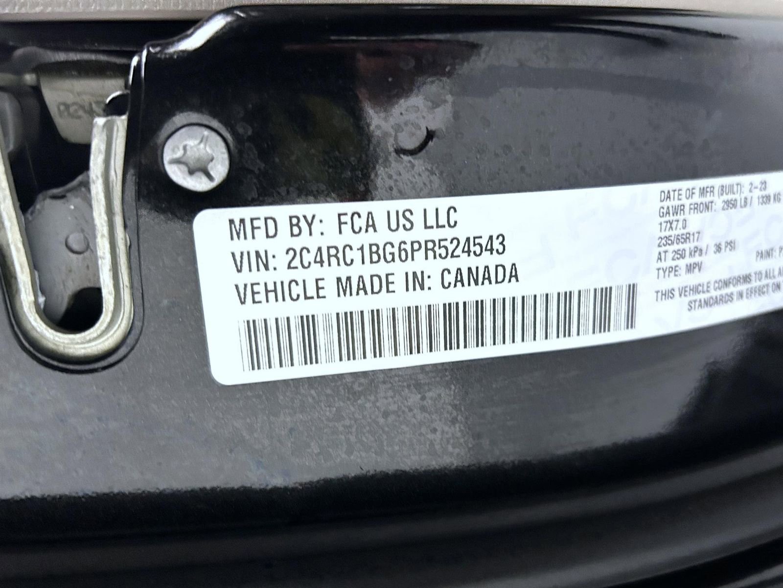 Used 2023 Chrysler Pacifica Touring-L image 24