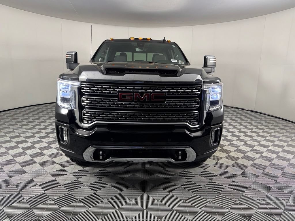 Used 2022 GMC Sierra 3500 Denali w/ Denali Ultimate Package AWD/4WD image 3