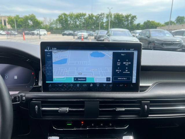 Certified 2024 Lincoln Corsair AWD image 24