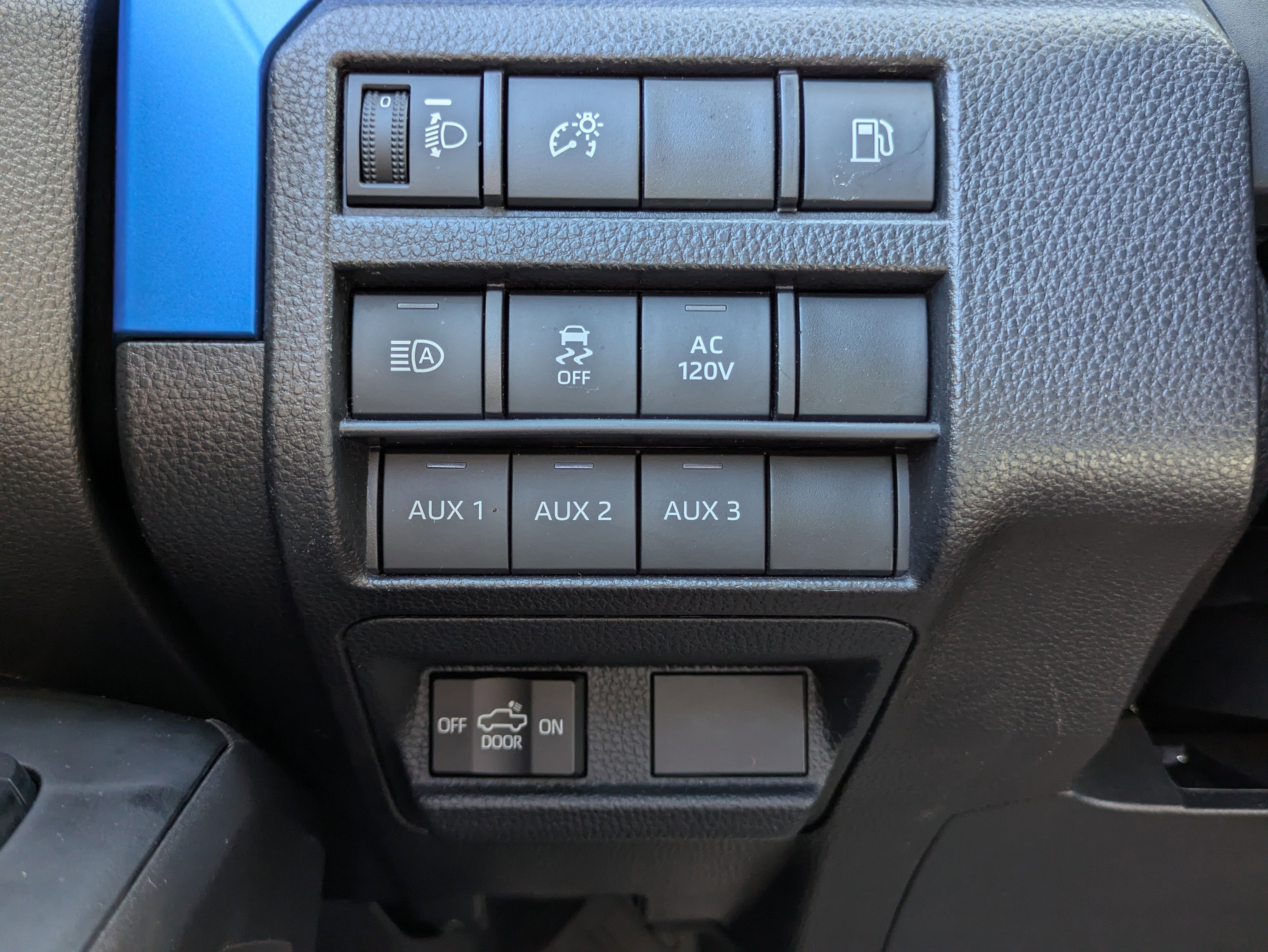 Certified 2024 Toyota Tacoma TRD Off-Road w/ TRD Off Road Upgrade Package image 24