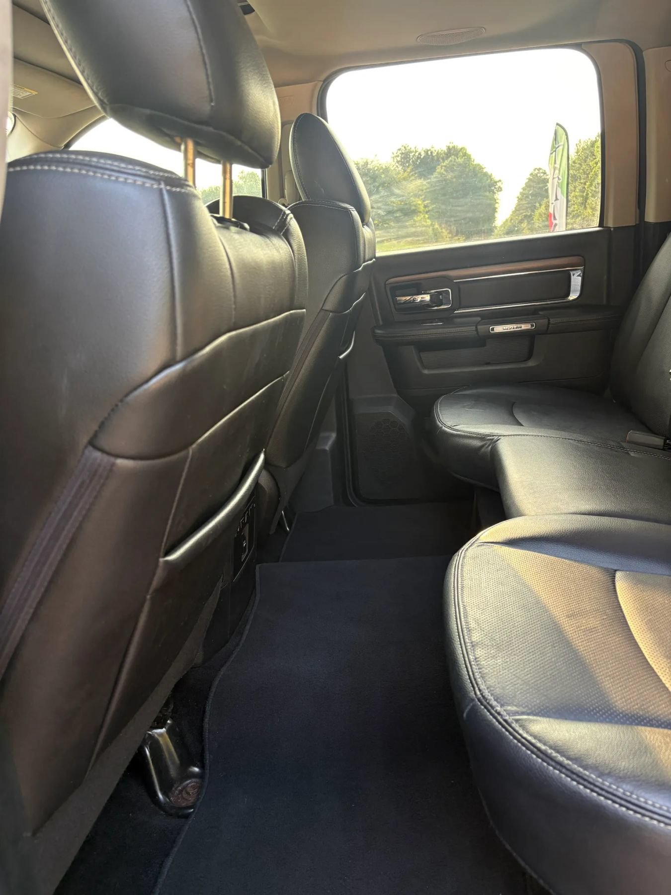 Used 2014 RAM 3500 Laramie AWD/4WD image 26