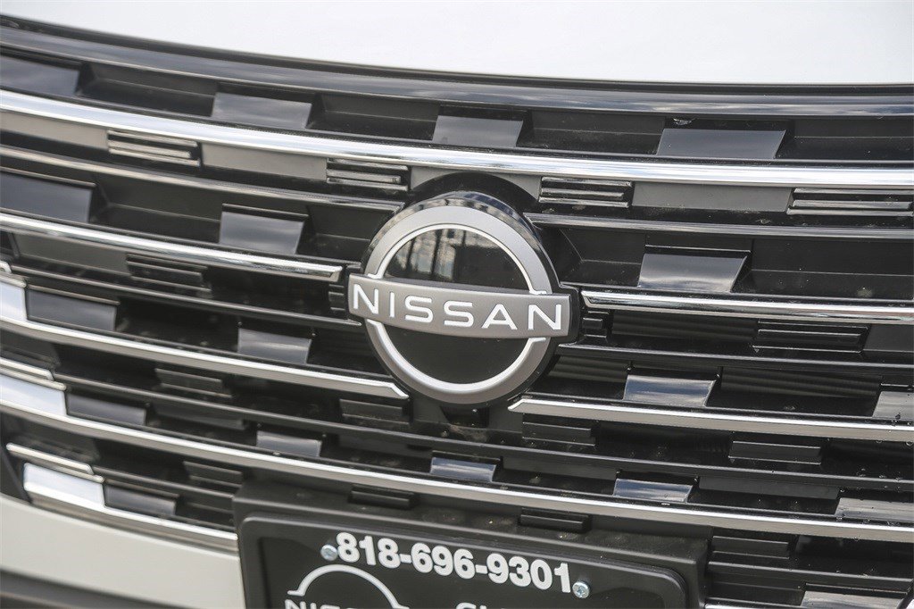 New 2026 Nissan Rogue SV image 5