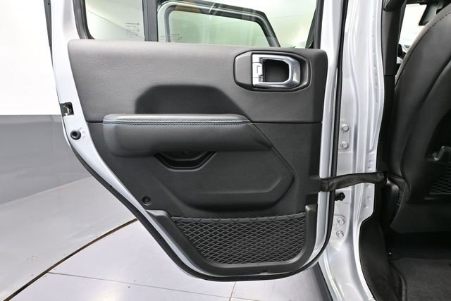 Used 2024 Jeep Wrangler Unlimited Rubicon 4xe AWD/4WD image 39