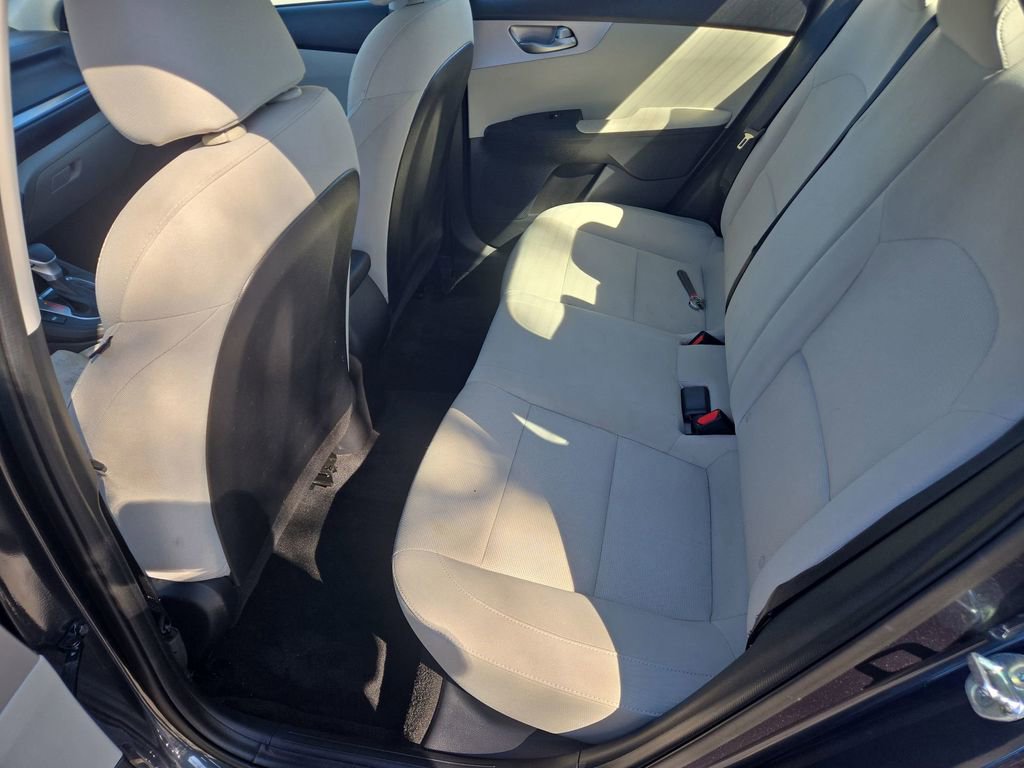 Used 2022 Kia Forte LXS image 36