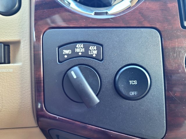 Used 2010 Ford F250 4x4 Crew Cab Super Duty image 21