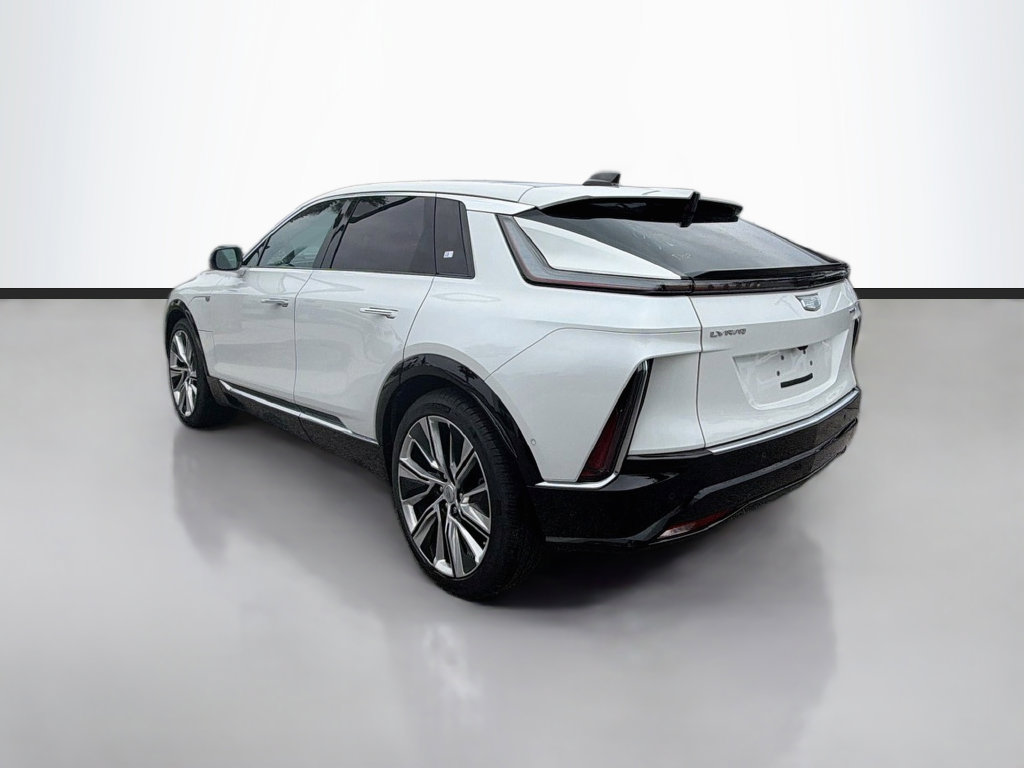 Certified 2025 Cadillac Lyriq Luxury w/ LPO, Floor Liner Package AWD/4WD image 7