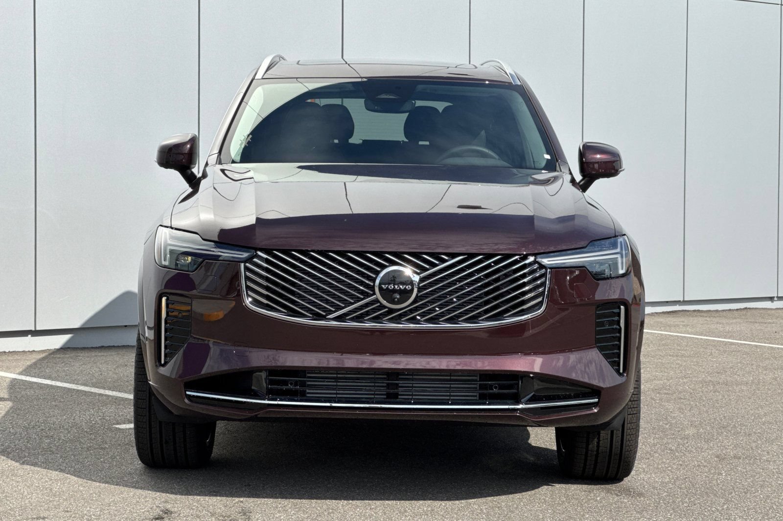 New 2026 Volvo XC90 T8 Plus w/ Protection Package AWD/4WD image 8