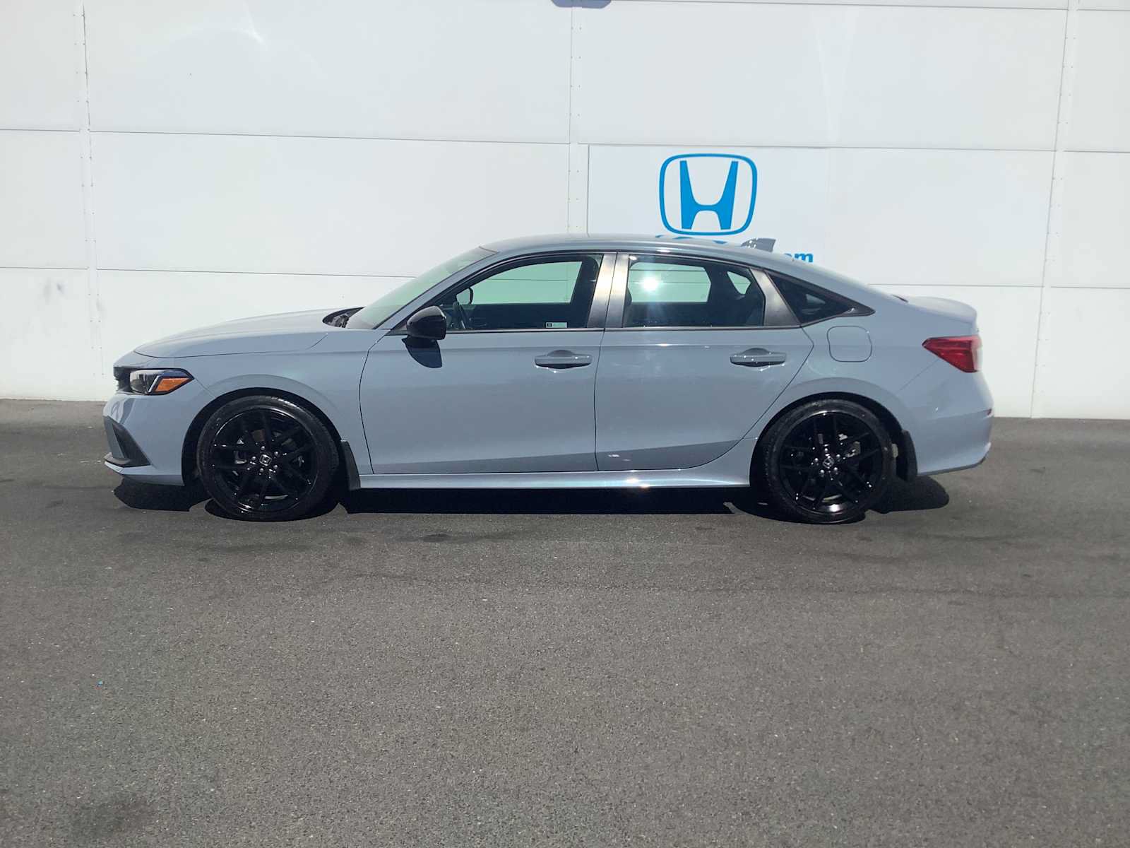 Certified 2024 Honda Civic Sport image 2