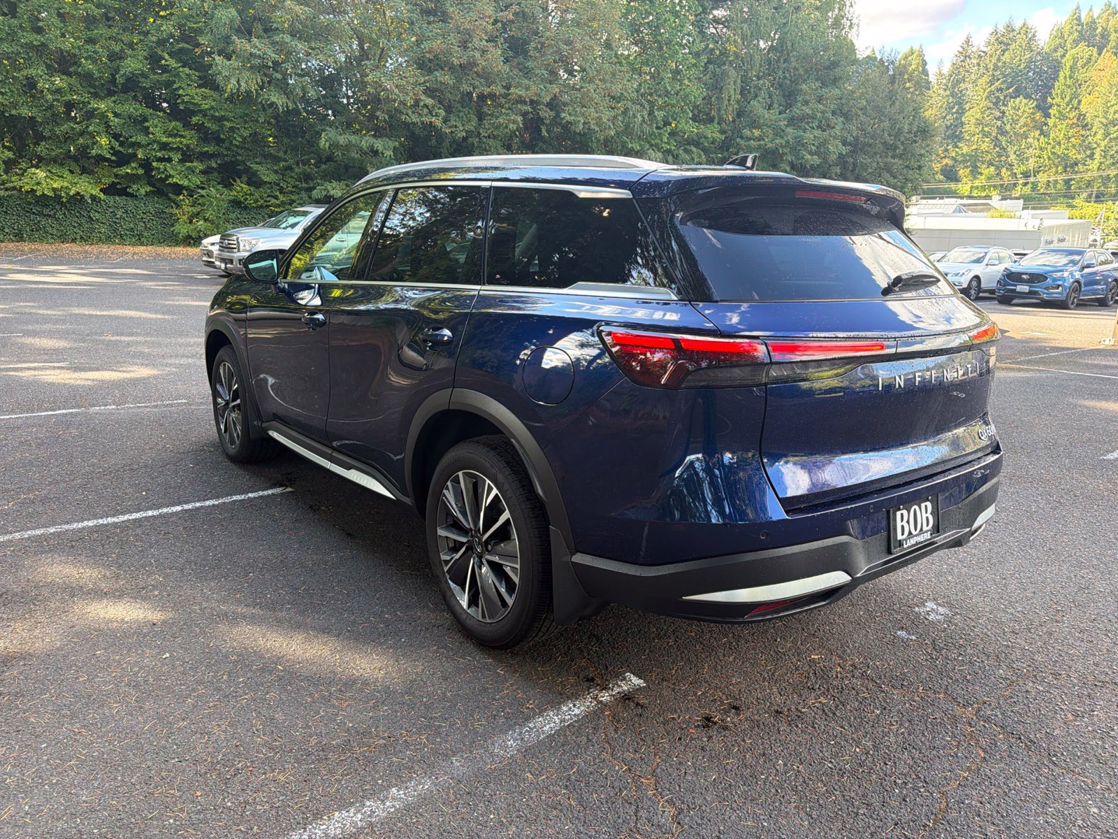 Certified 2026 INFINITI QX60 Luxe w/ Cargo Package AWD/4WD image 9