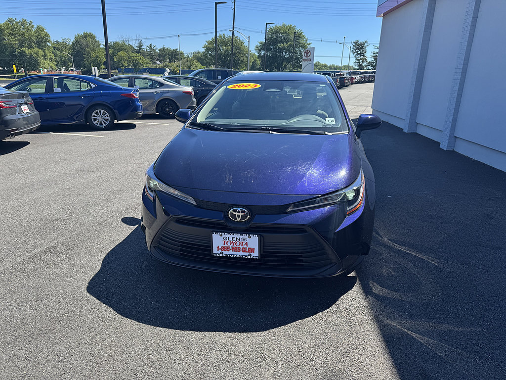Certified 2023 Toyota Corolla LE w/ Carpet Mat Package (TMS) FWD image 3