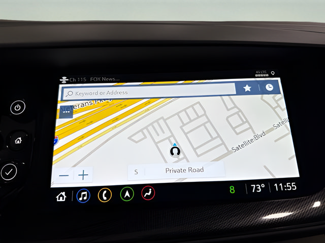 Used 2022 Buick Envision Essence w/ Technology Package I FWD image 21