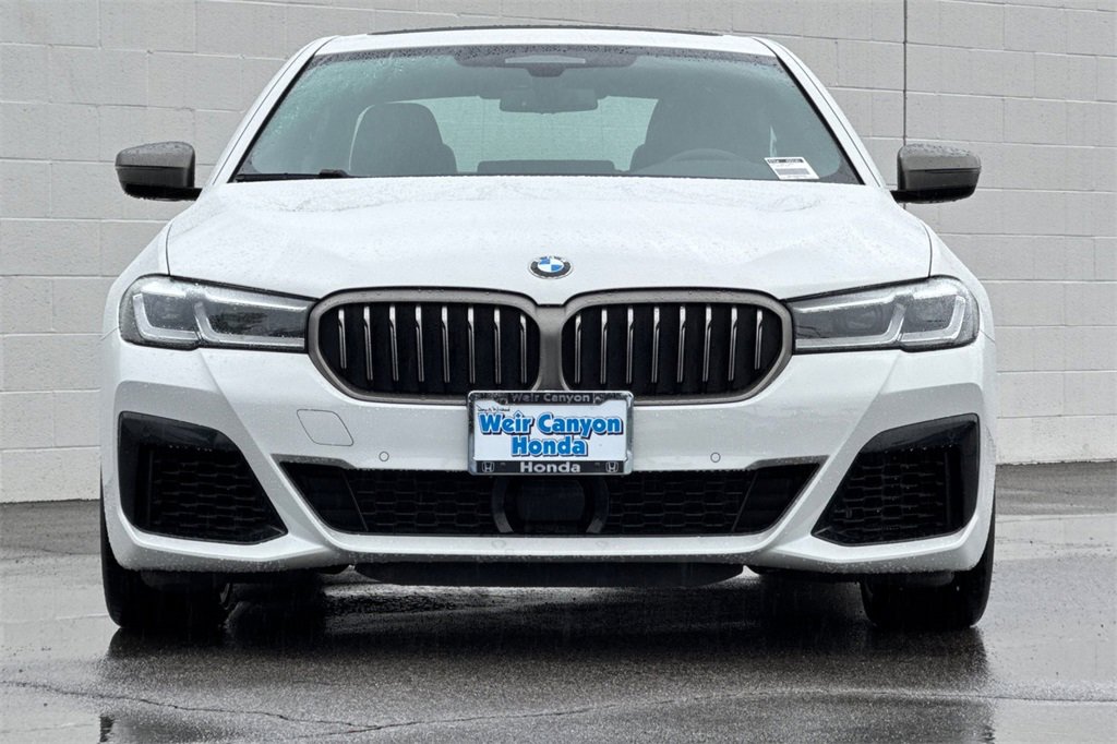 Used 2023 BMW M550i xDrive image 11