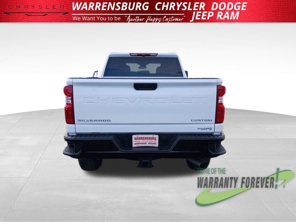Used 2025 Chevrolet Silverado 2500 Custom w/ Custom Value Package image 5