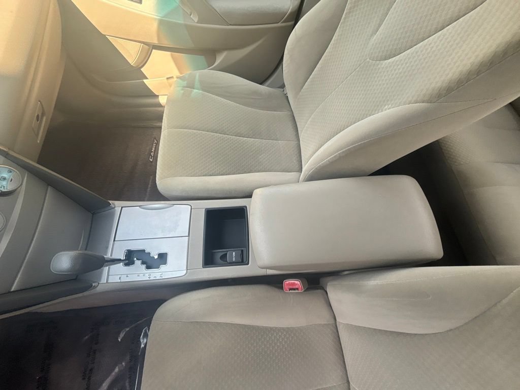 Used 2009 Toyota Camry LE FWD image 14