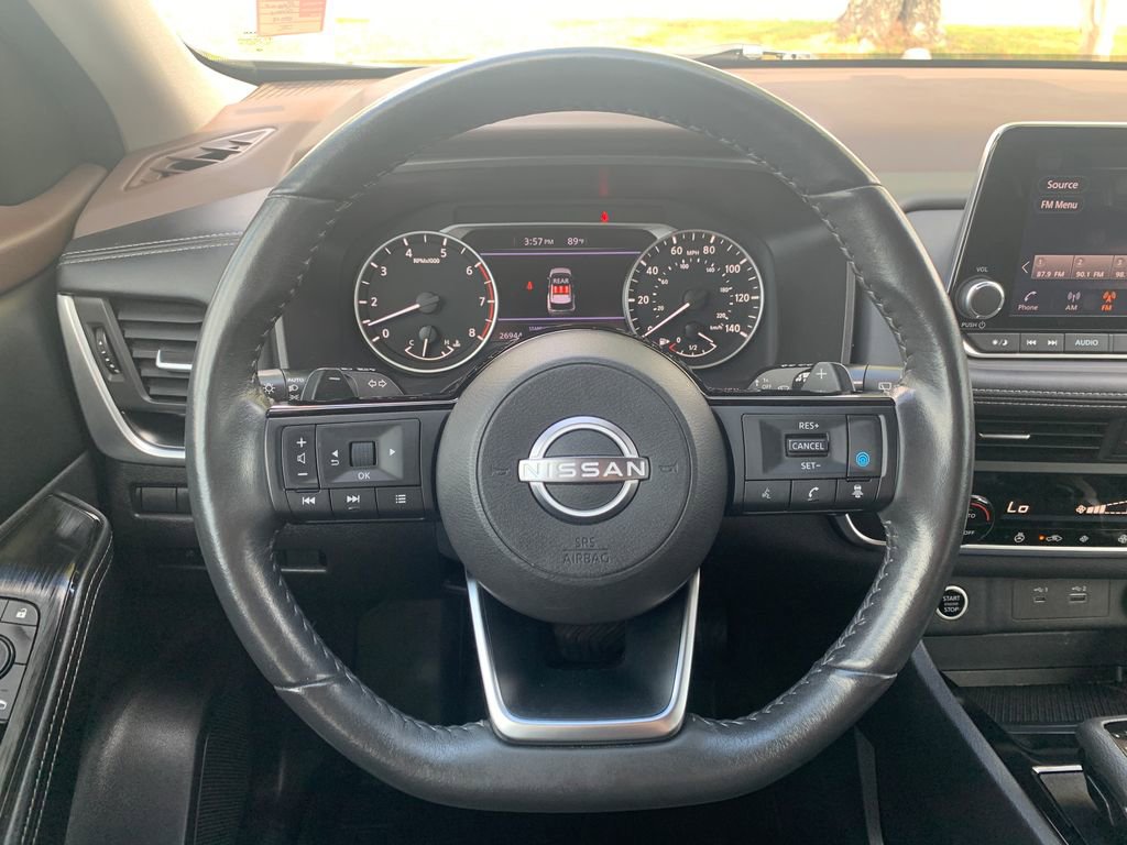 Used 2023 Nissan Rogue SV w/ SV Premium B Package FWD image 12