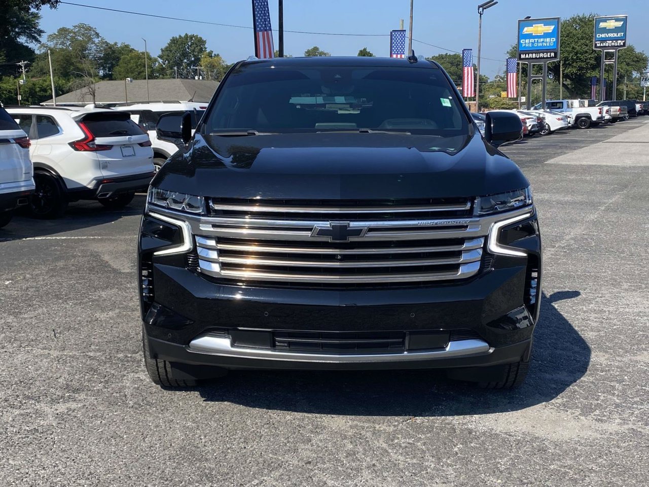 Used 2024 Chevrolet Suburban High Country w/ Premium Package 2 AWD/4WD image 2