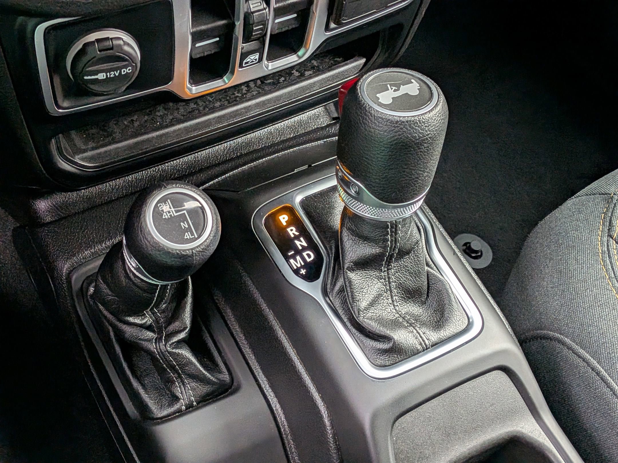 Used 2025 Jeep Wrangler Unlimited Sport AWD/4WD image 23