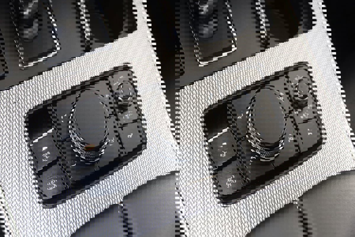 Used 2024 MAZDA CX-90 Plug-In Hybrid w/ Premium Plus image 32