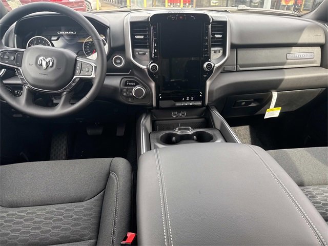New 2026 RAM 1500 4x4 Crew Cab image 10