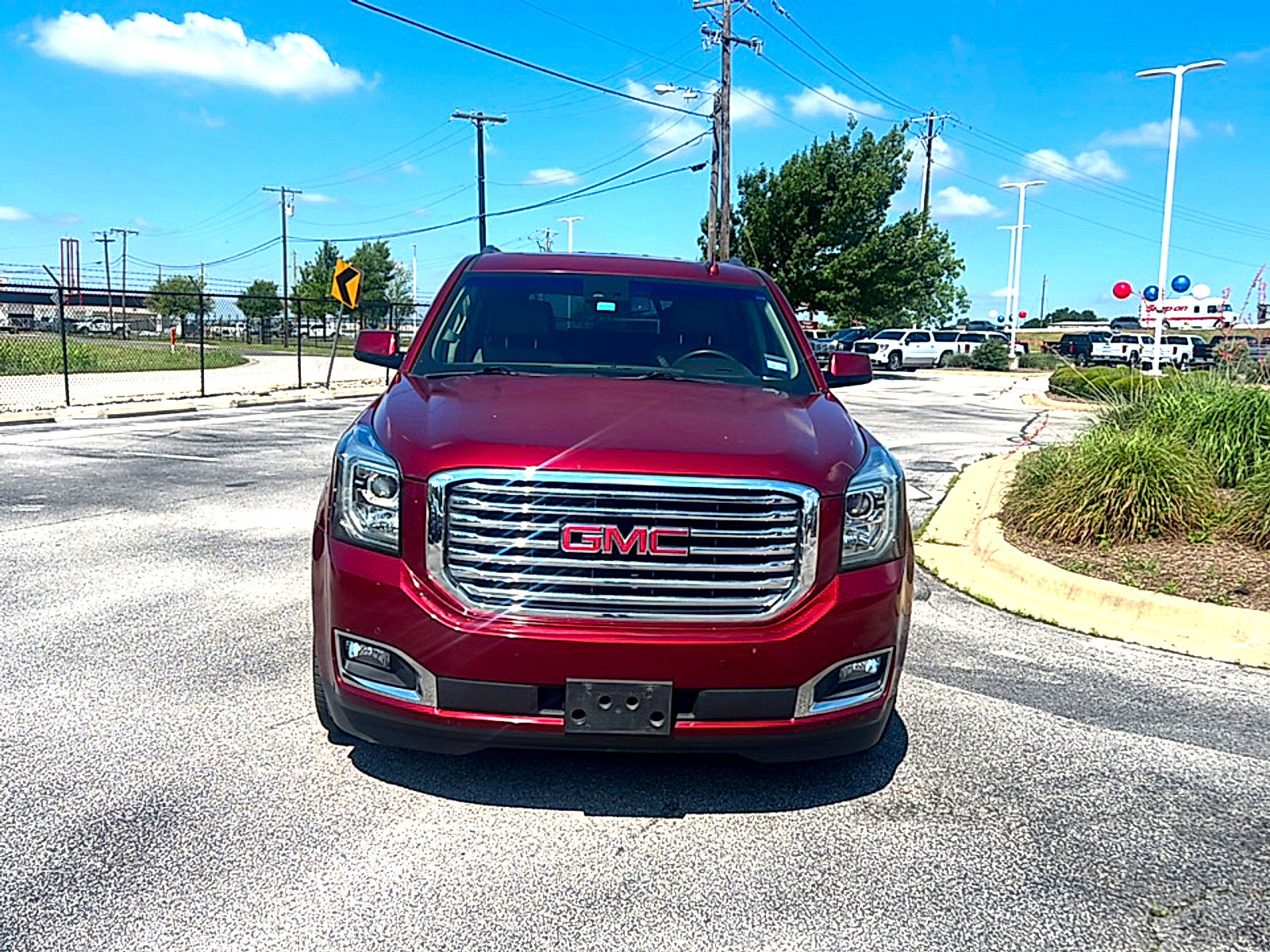 Used 2017 GMC Yukon SLT w/ Premium Edition RWD image 2