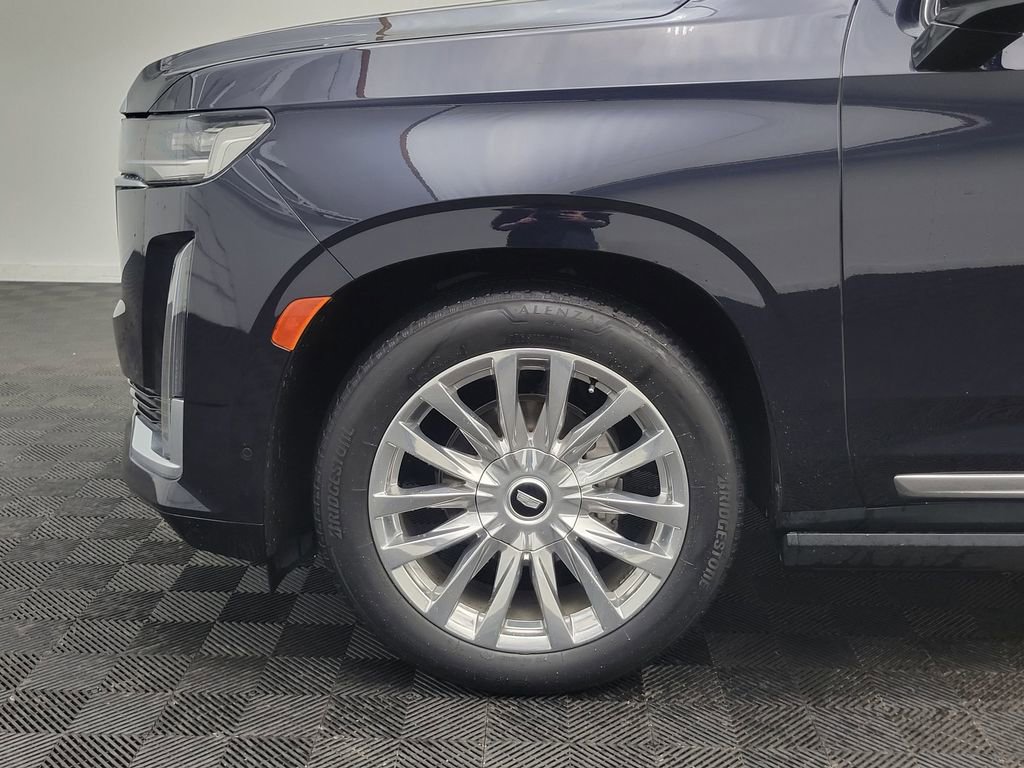 Used 2023 Cadillac Escalade Premium Luxury w/ Performance Package image 10