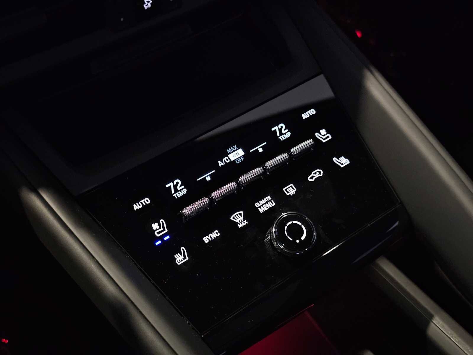 New 2024 Porsche Macan 4 Electric image 28