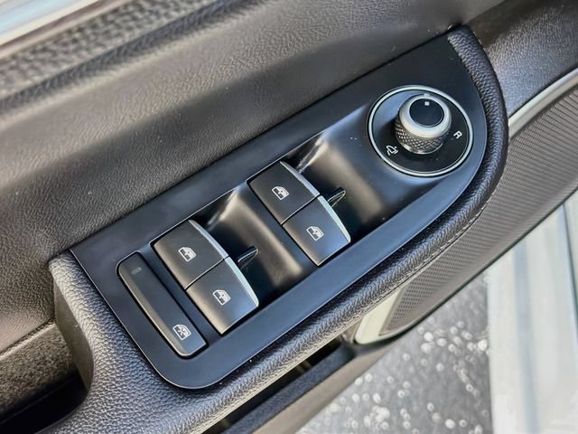 Used 2022 Alfa Romeo Giulia Ti w/ Active Assist Plus Package RWD image 18