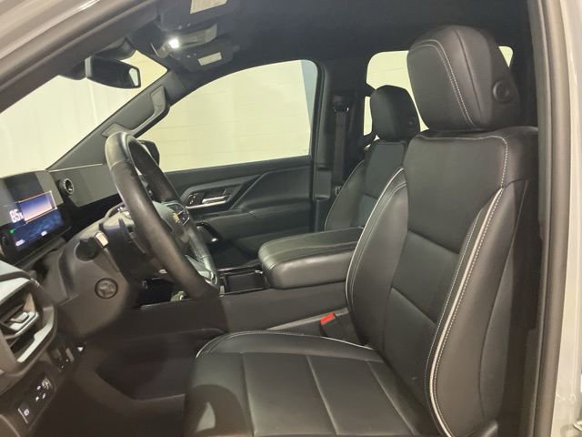 Used 2025 Chevrolet Silverado EV LT image 12