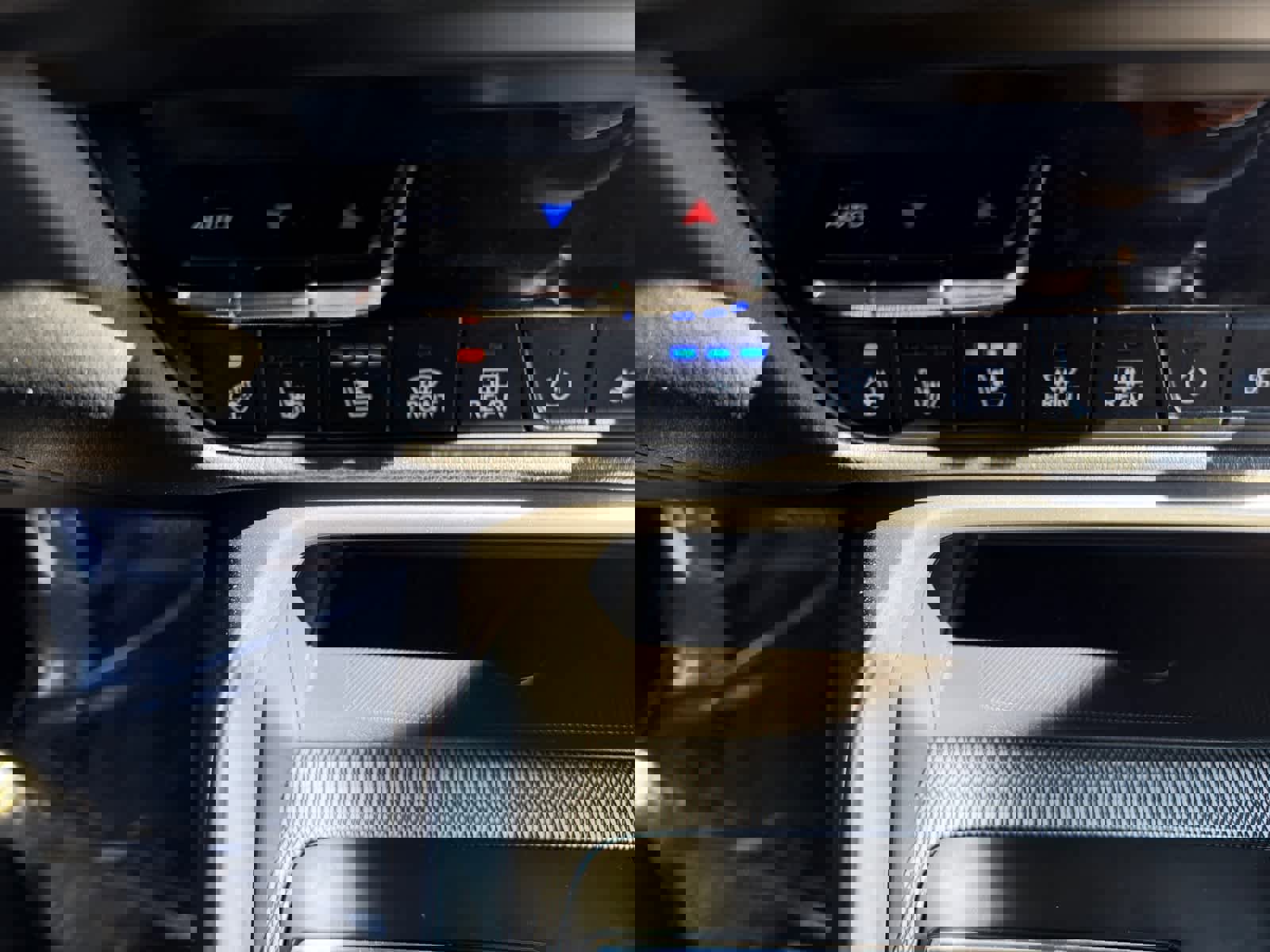 Used 2024 MAZDA CX-90 Plug-In Hybrid w/ Premium Plus image 30