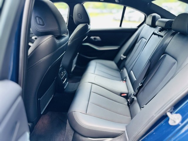 Used 2022 BMW 330i xDrive Sedan w/ Driving Assistance Package image 22