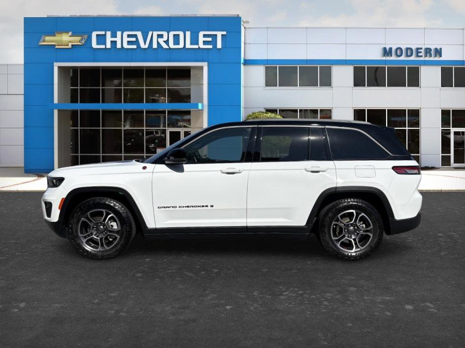 Used 2022 Jeep Grand Cherokee Trailhawk AWD/4WD image 2