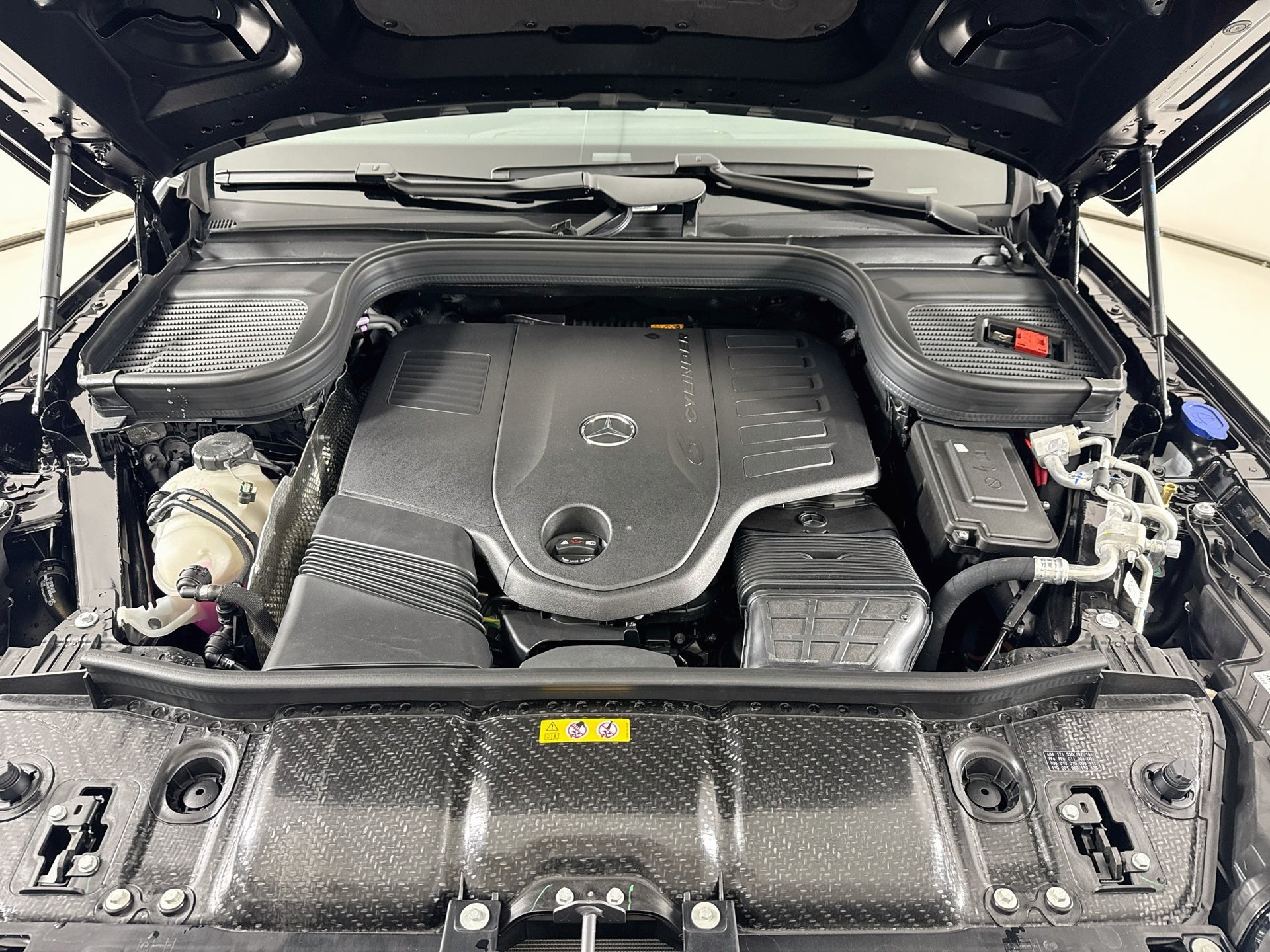 New 2027 Mercedes-Benz GLS 450 4MATIC image 34