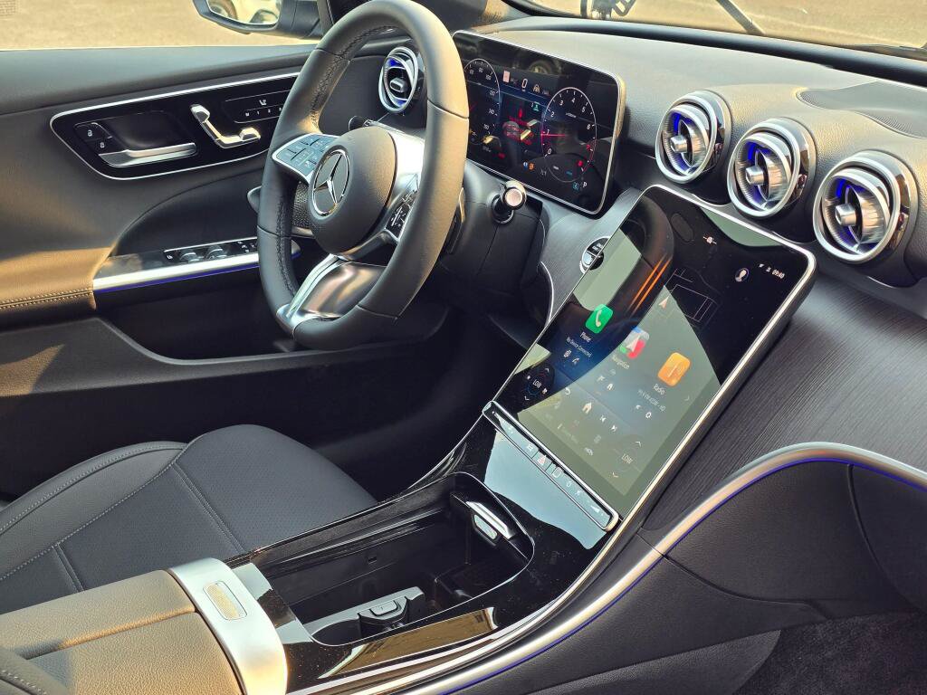 New 2026 Mercedes-Benz C 300 4MATIC Sedan image 24