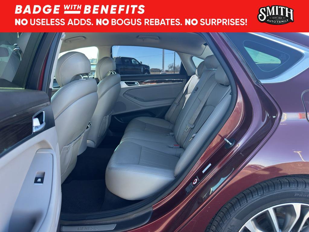 Used 2015 Hyundai Genesis 3.8 image 14
