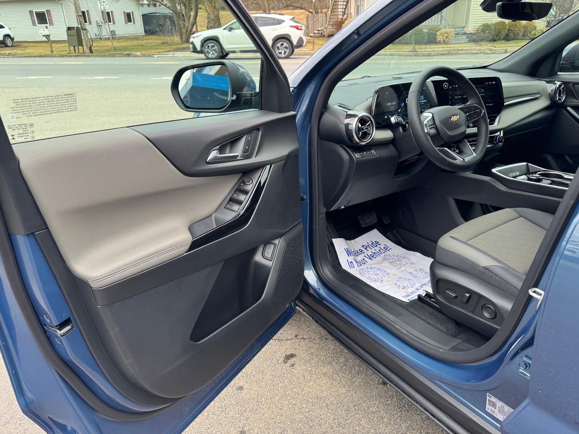 New 2026 Chevrolet Equinox LT w/ Convenience Package II image 15